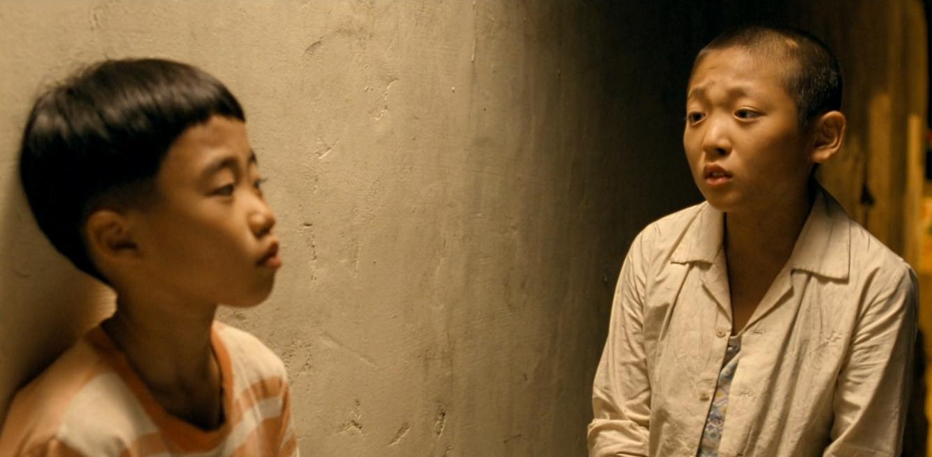 男孩为了救爷爷卖冰棒,男孩为救爷爷卖冰棒电影解说