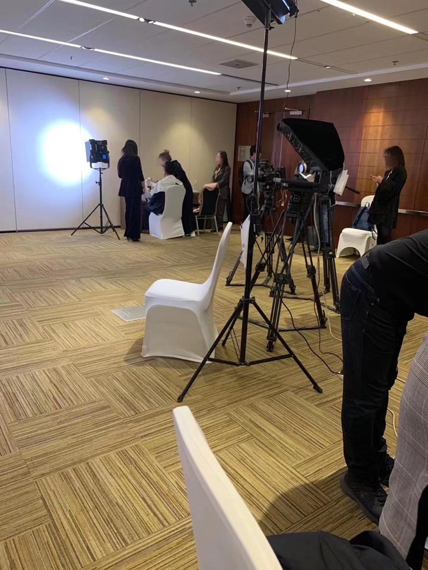 我，90后女生，十八线小城来北京打拼，曾拿100万炒股赔成10块钱