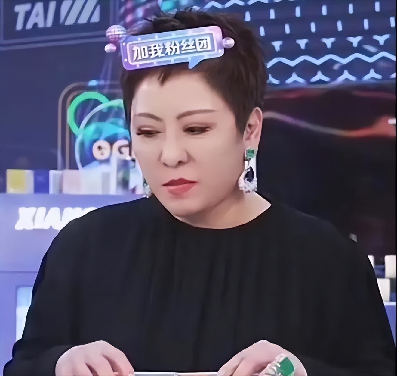 向太直播一天卖了多少货,向太直播卖3亿赚多少