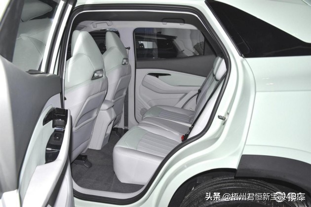 新宝骏rs-3新款装饰品,新宝骏rs-3有360度全景影像