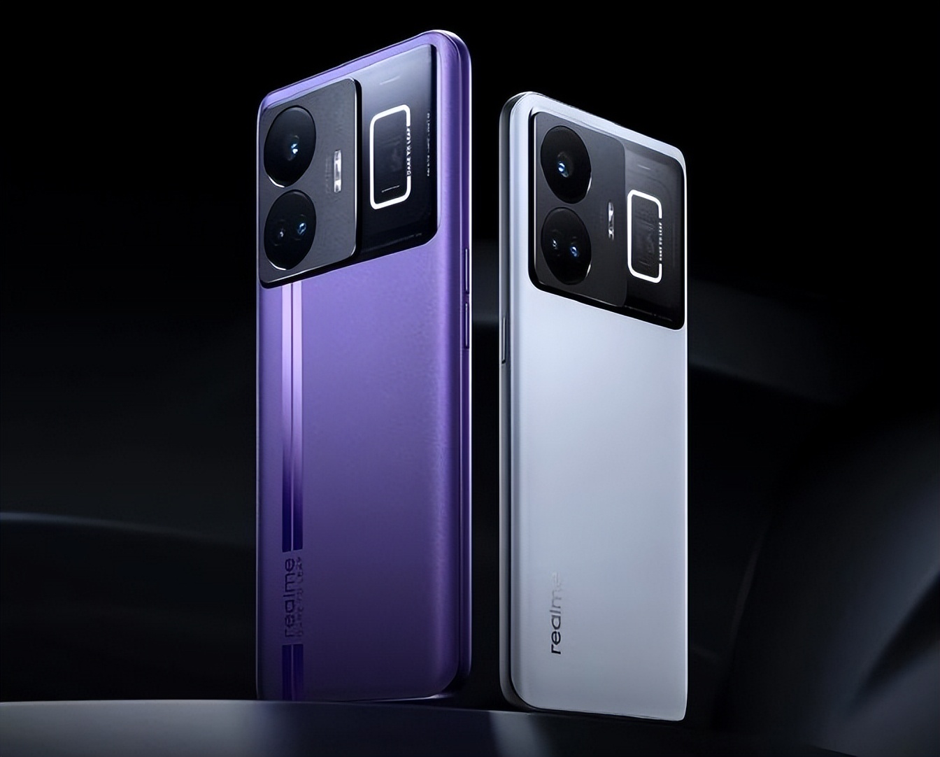 想要手机用上五年不换，建议一步到位，选择顶级处理器准没错