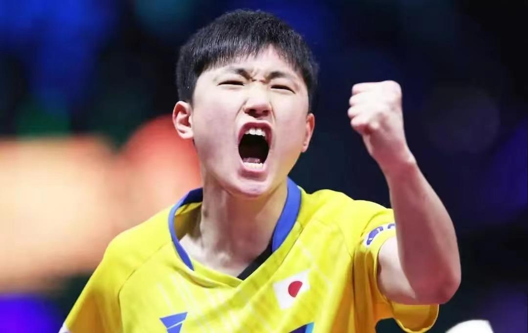 张本智和赛后遗憾哭泣,张本智和赛后采访哭了视频