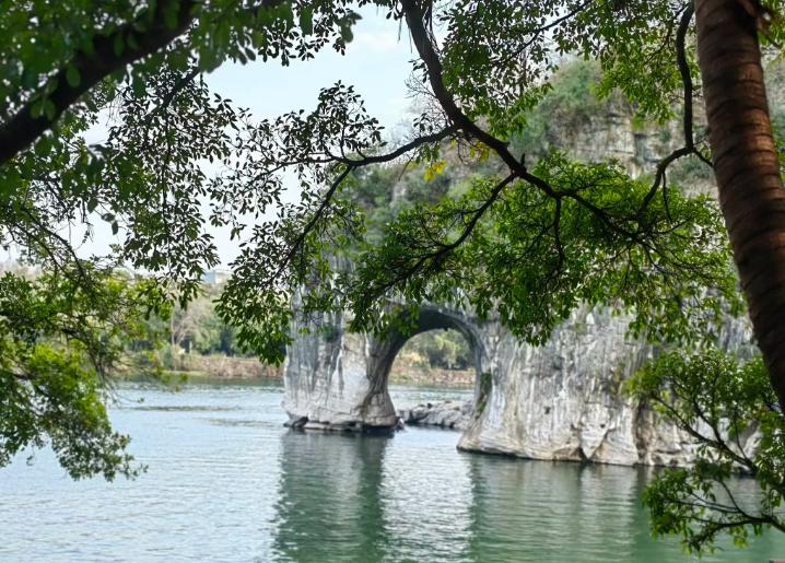 西安到北海自驾过路费是多少,西安到北海自驾在哪里住一天合适