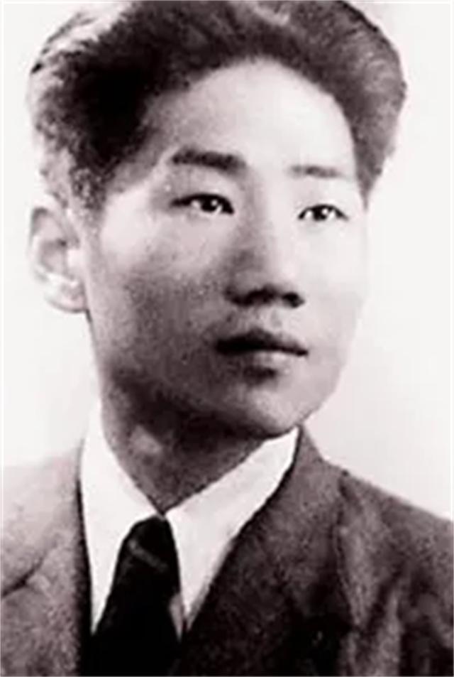 毛岸英为何一直葬在朝鲜？看了彭德怀一封信，才知主席用心良苦