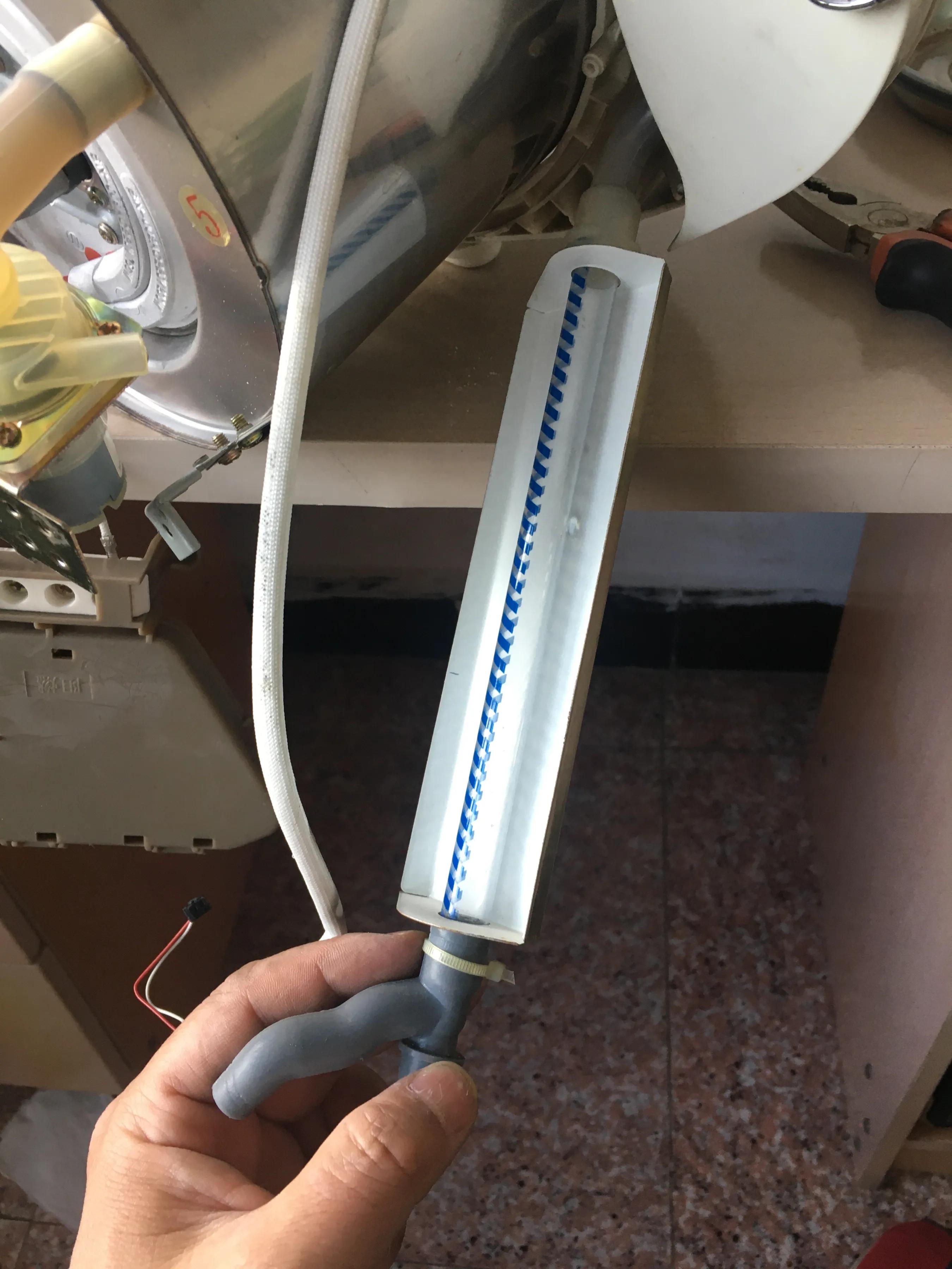 skg电热开水瓶维修教程,skg电热水壶弹簧盖弹起损坏