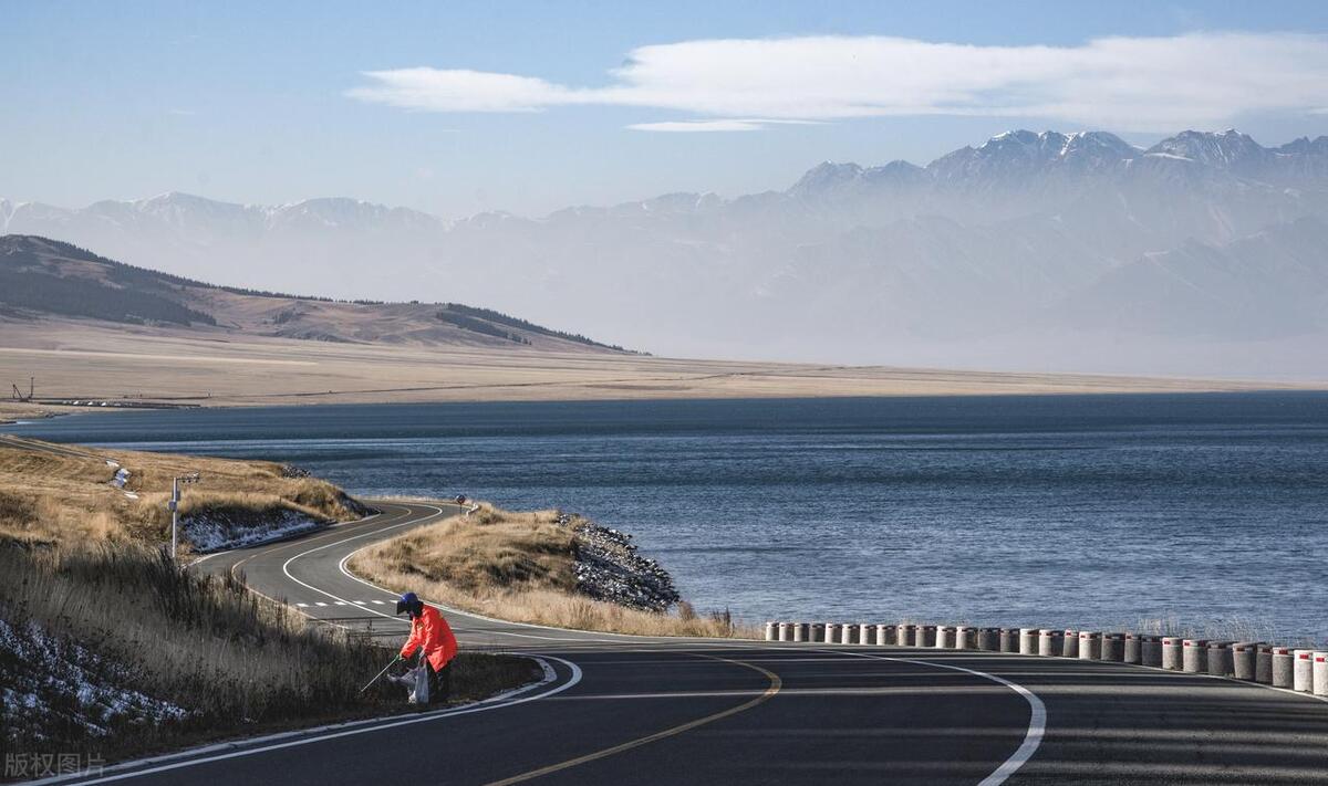 北疆新疆旅游线路,30天全疆自驾游攻略