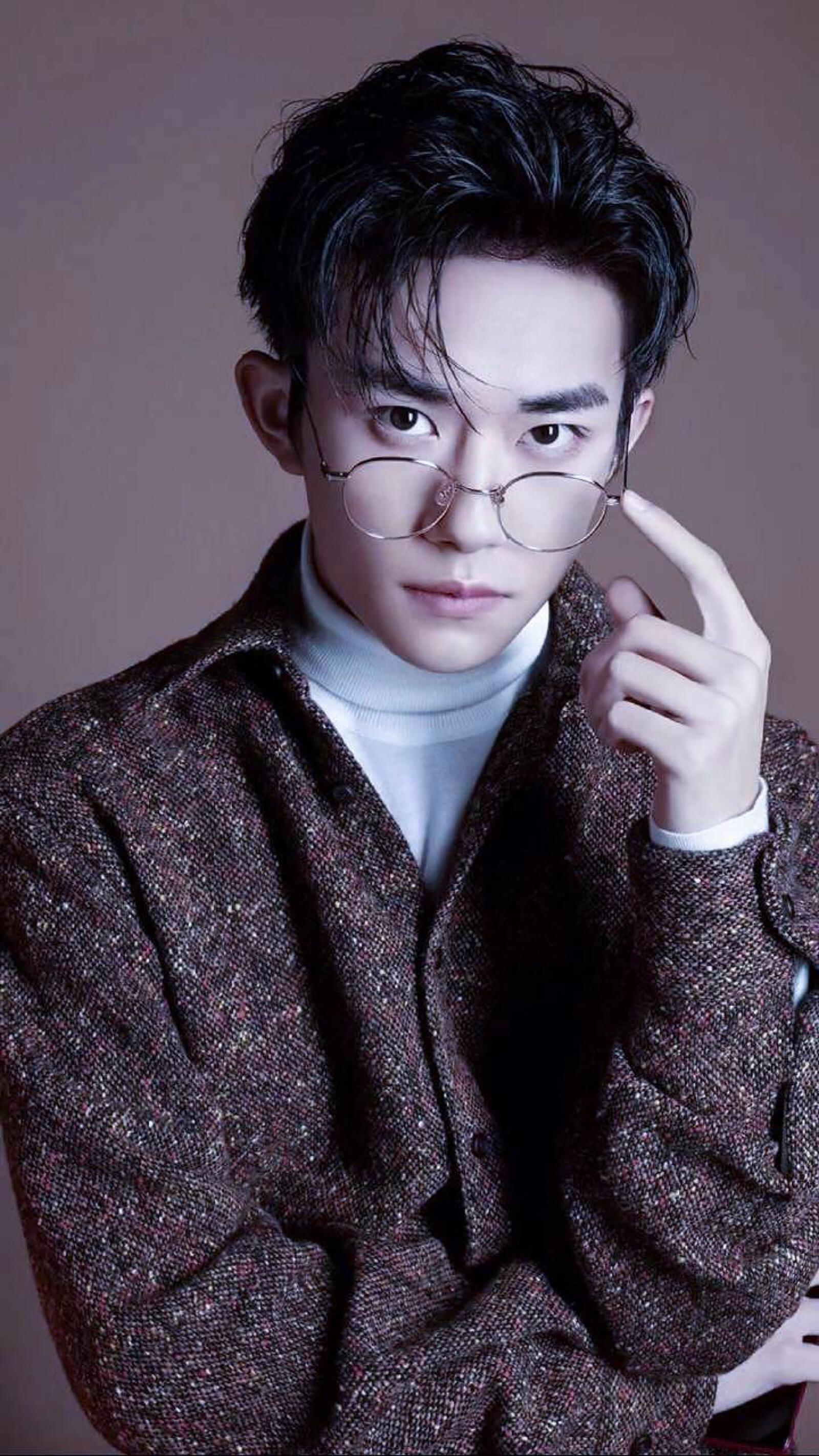 脸上有痘坑的明星,脸上爆痘特别多还好看的明星