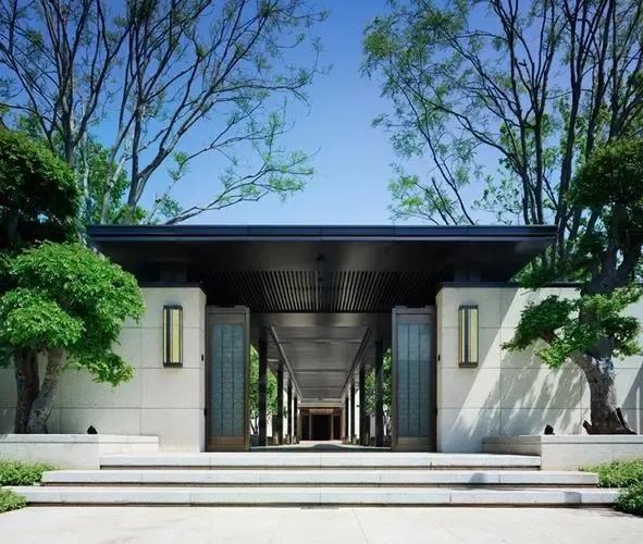 花钱如流水的五位女明星,杨幂慷慨且大方