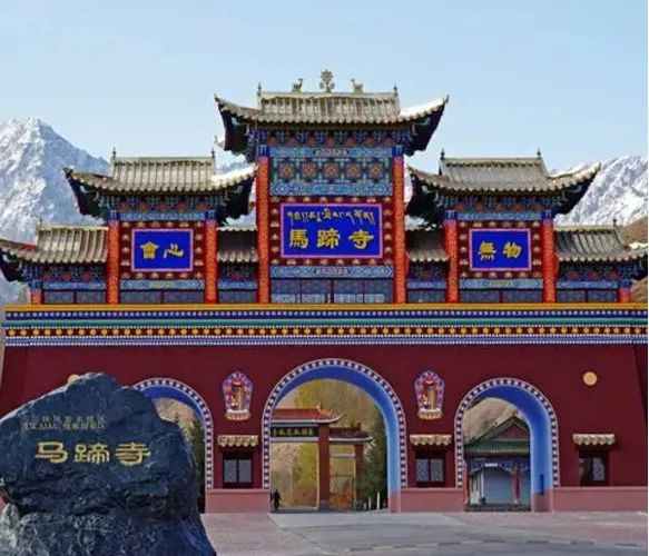 张掖七彩丹霞景区门票多少钱,张掖景区免门票时间