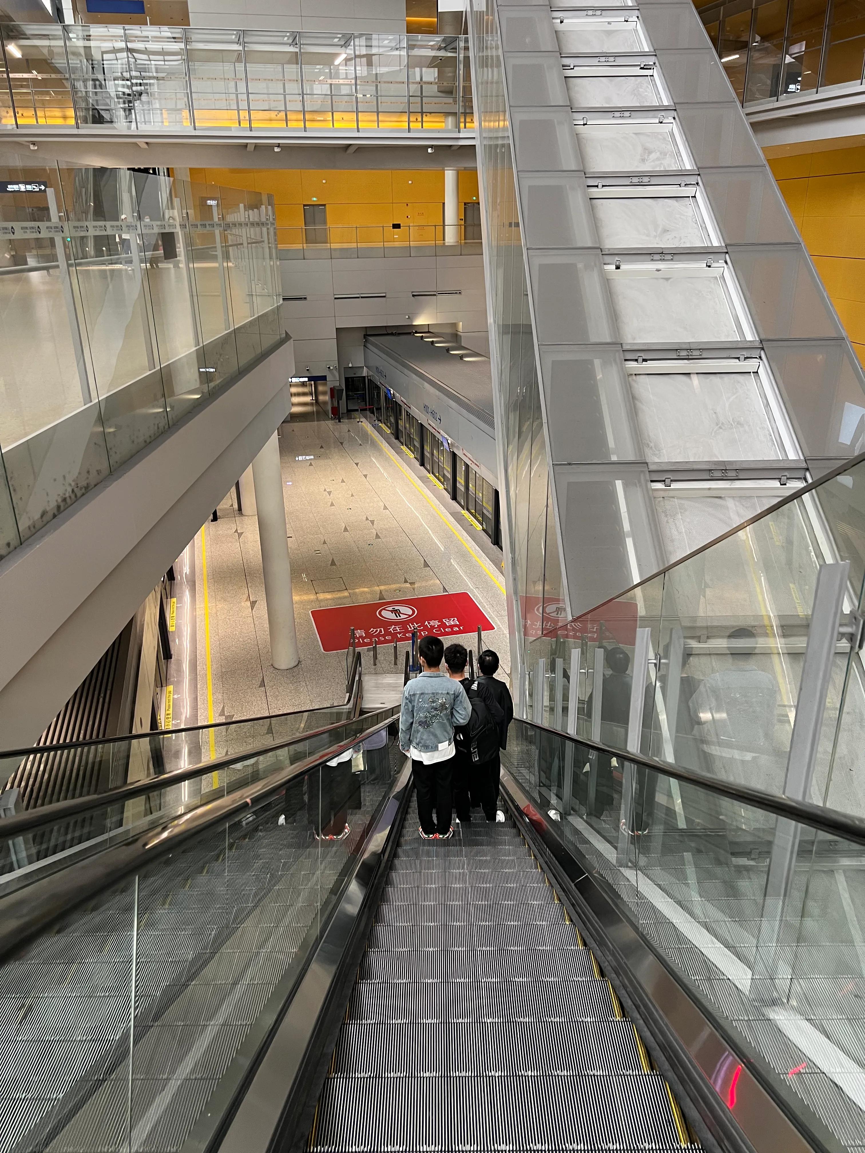 在浦东机场t2怎么去登机,浦东机场t2泰国登机流程