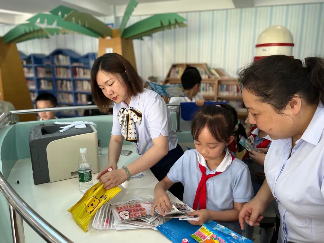 南京市海英小学：探海之旅已经开始啦，拿着船票一起冲呀