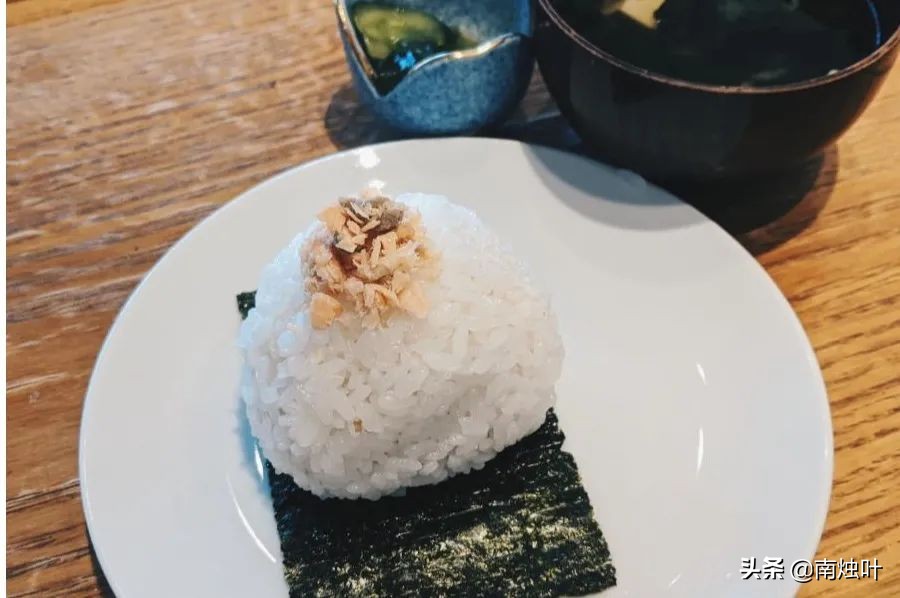 压力大造成的白发可以恢复吗,压力大长白发调整过来还会长吗