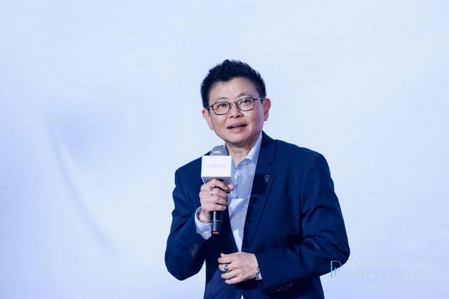 温柔自有力量，因铂金更坚定