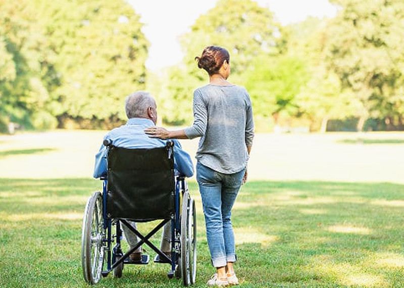 髋关节置换术后可以坐轮椅吗,人工置换髋关节多久可正常行走