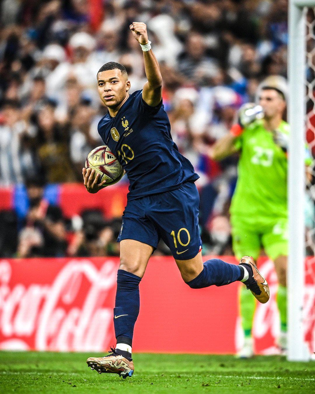 缺什么来什么！传承者梅西世界杯封王，大满贯完美比肩马拉多纳