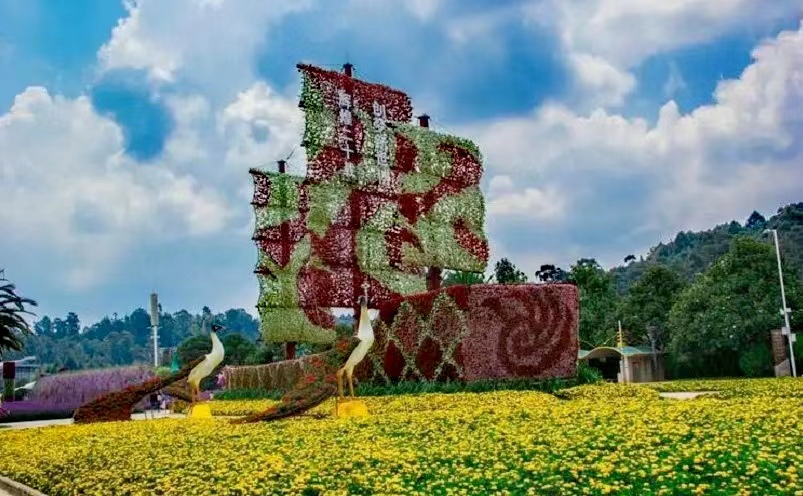 昆明旅游必去十大景点有哪些,昆明市区必玩旅游景点排名前十