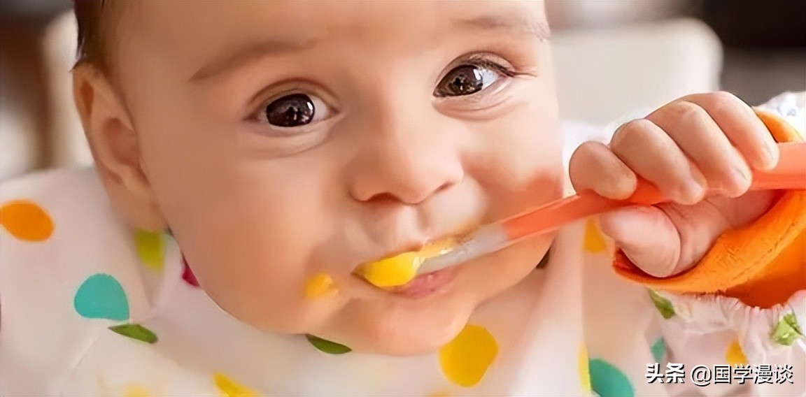 4个月宝宝喝了鱼汤拉肚子,4个月宝宝吃了一勺米汤拉肚子