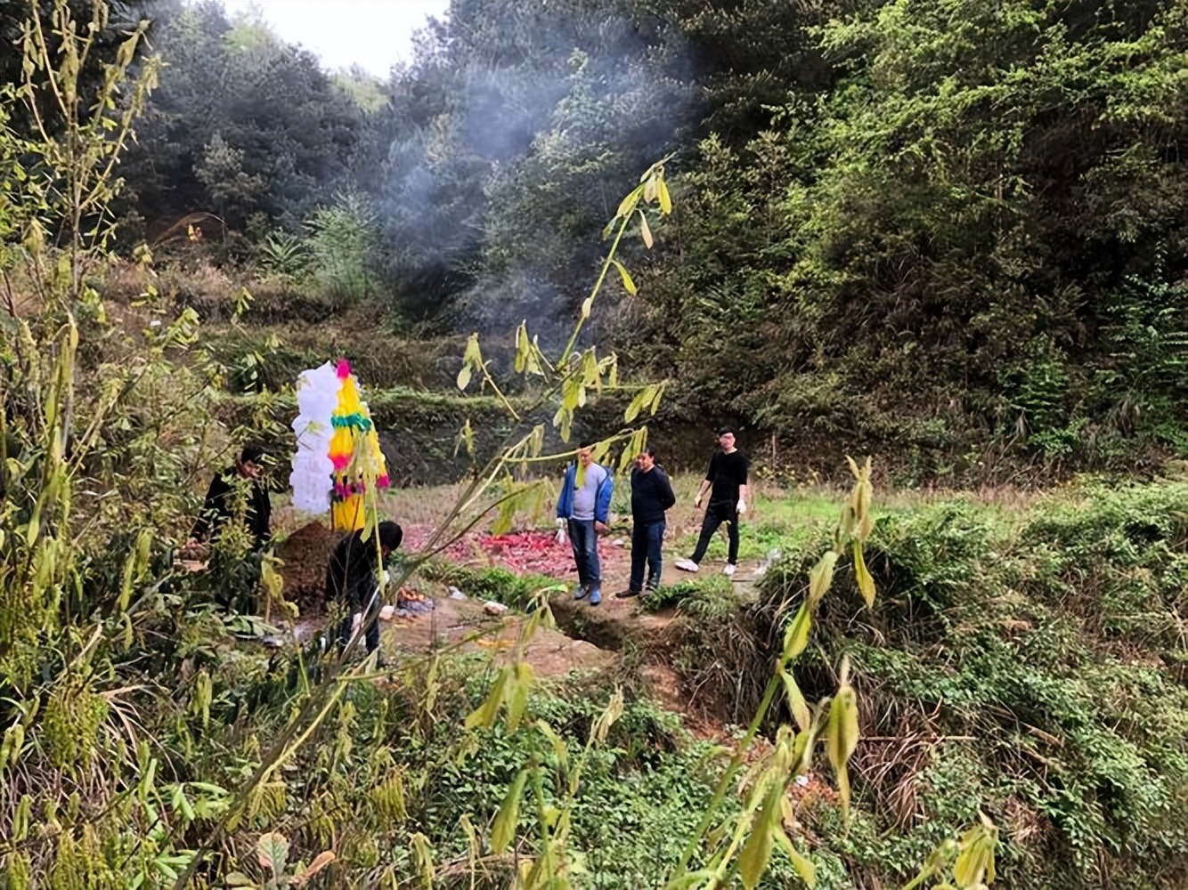 闰月清明不上坟什么说法,闰月上坟祸事临门