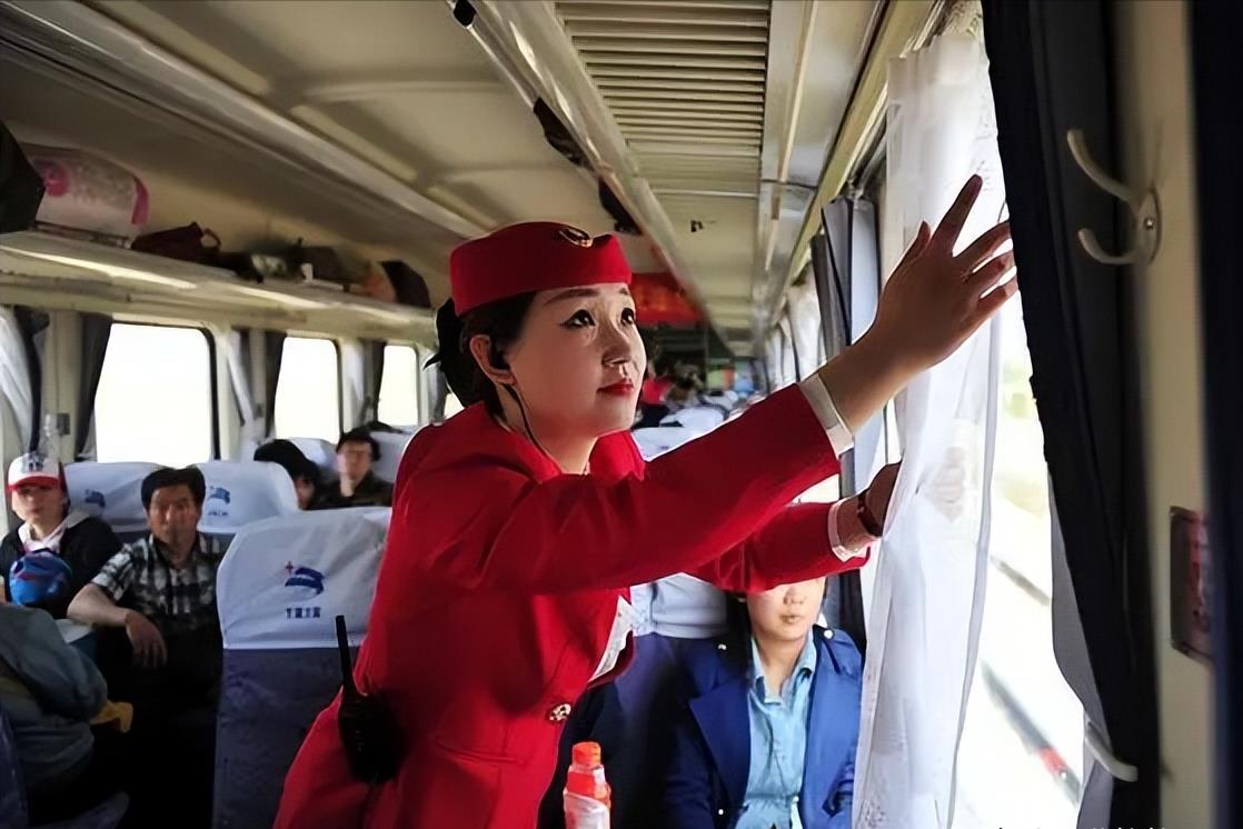 火车内的4个“秘密”：神秘的乘务员规定和震撼的鸣笛传统！