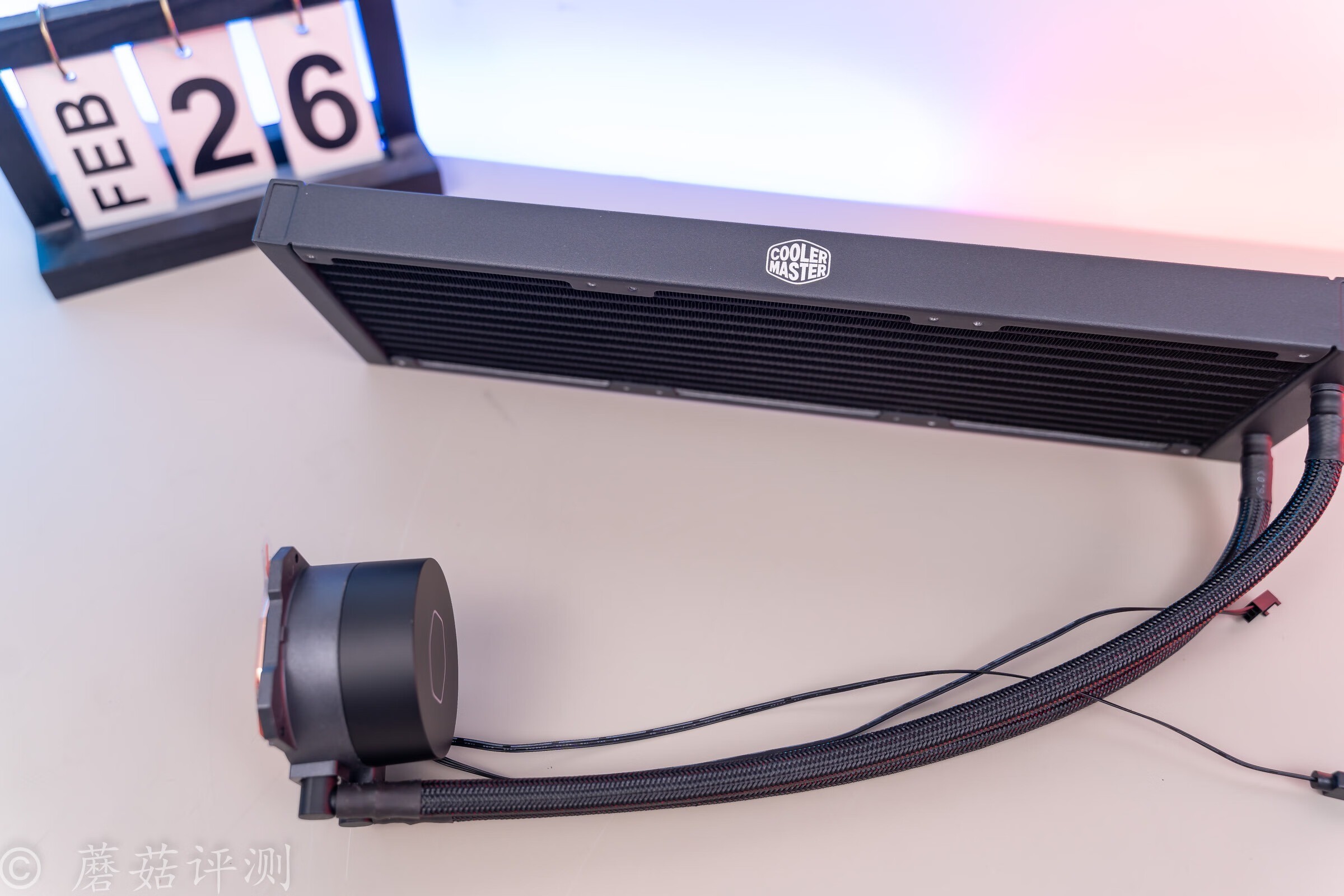 连续多日的高温，让朋友家的主机燥热难耐、更换机箱散热后获新生