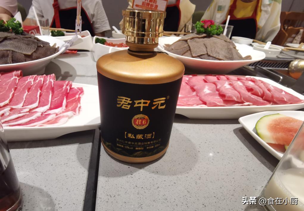 喝酒为什么不选五粮液都选茅台,对于不喝酒的人喝五粮液还是茅台