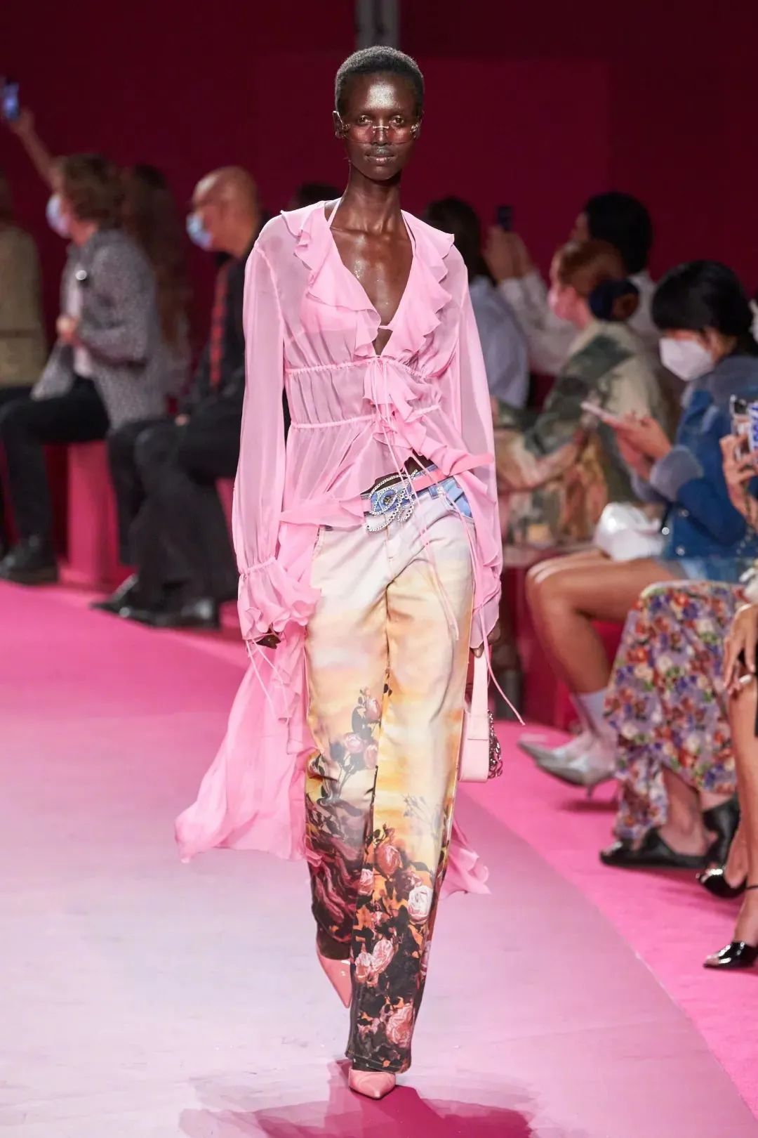 真正的y2k风格,y2k时髦指南