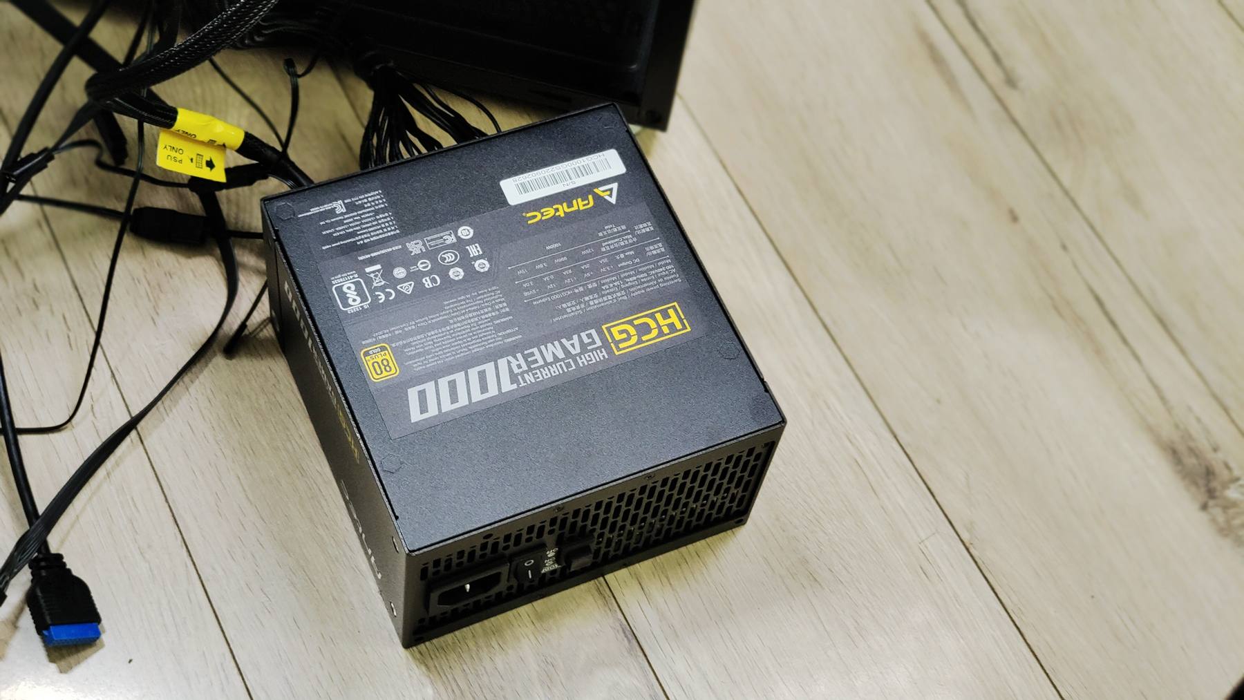 低调务实的办公电脑之选：超频三光愈2钛灰色机箱+EF120风扇