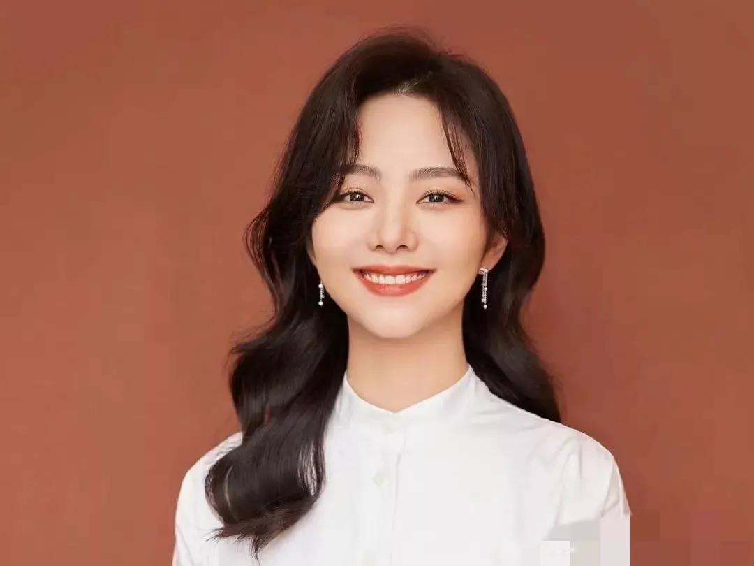 刘亦菲和宋轶谁更美,刘亦菲宋轶最新写真