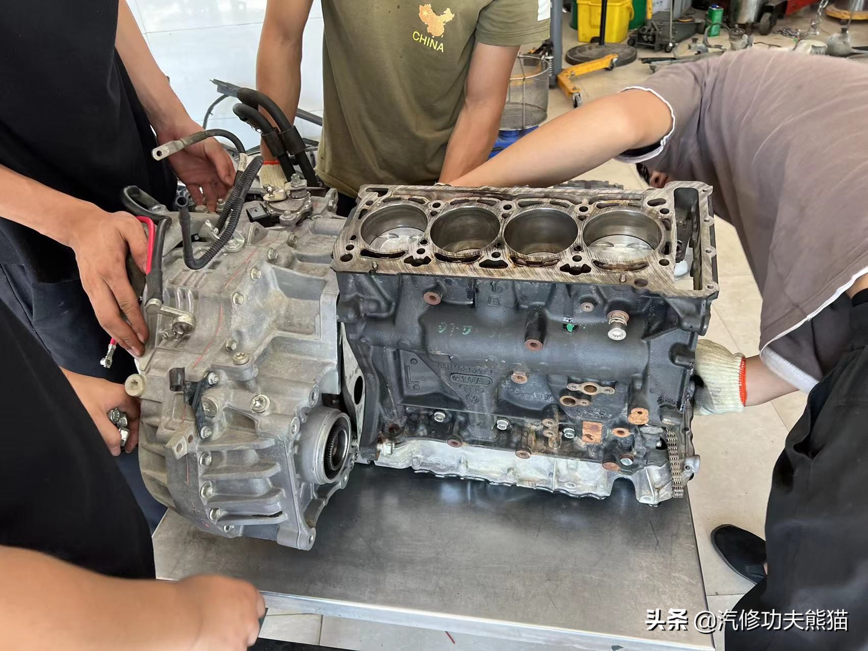 严谨的德国工人钣金修复,严谨的德国师傅修复事故车