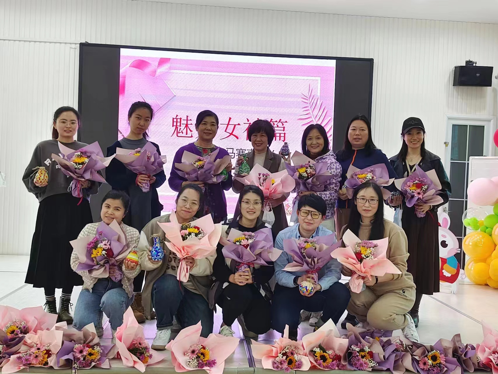 濂嬭繘鏂板緛绋嬪肪甯肩唤鑺冲崕娲诲姩,宸惧讣缁借姵鍗庡辜鍎垮洯娲诲姩