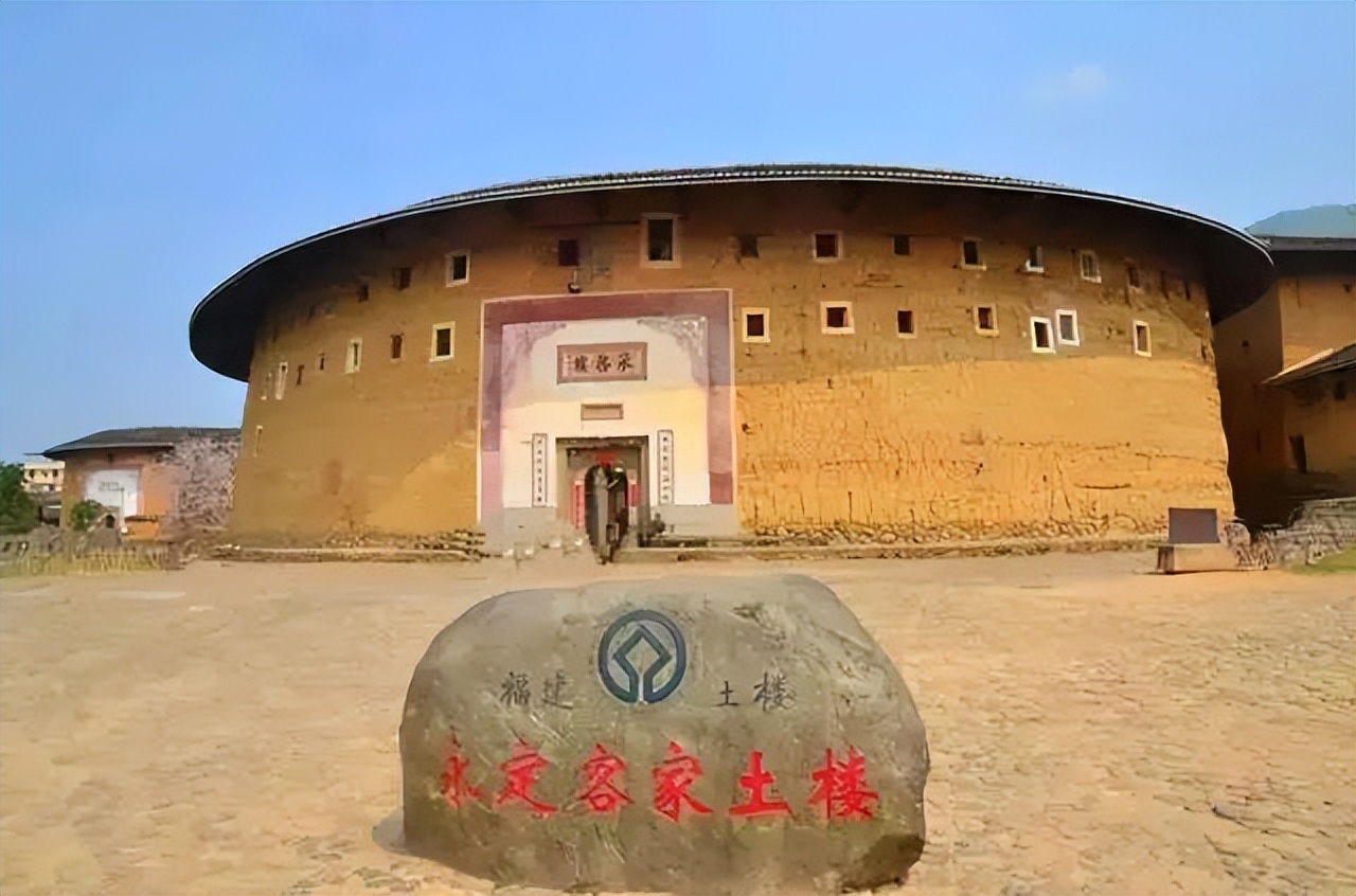 广州出发-梅州+福建3天游，打卡云水谣古镇+永定土楼+松口古镇