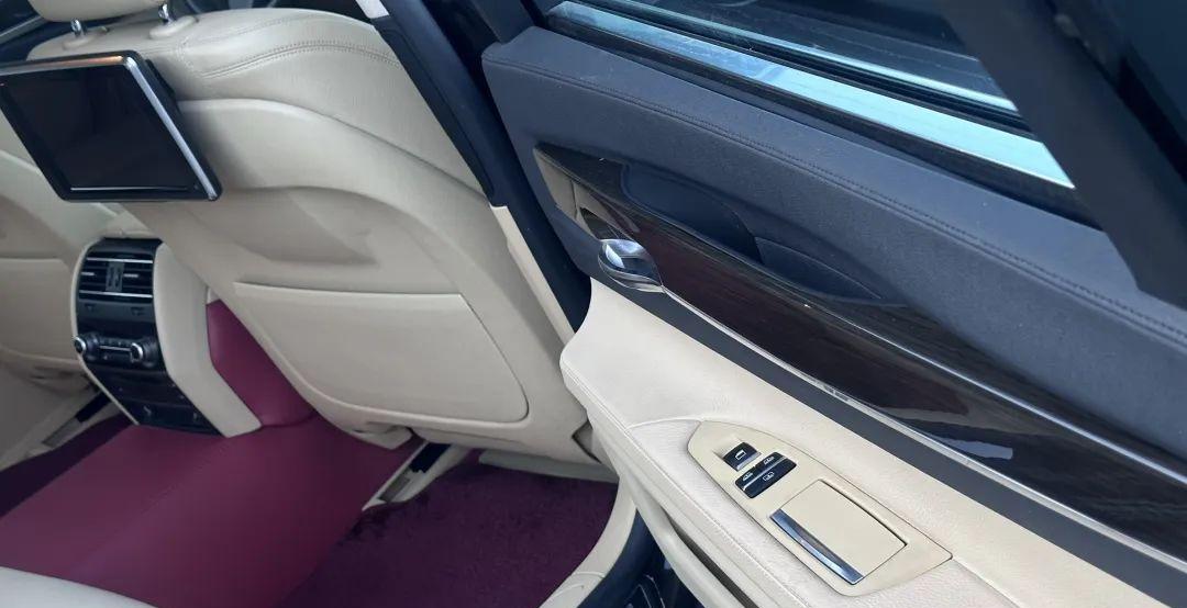 老款宝马730改新款全过程,12年40万公里宝马730翻新