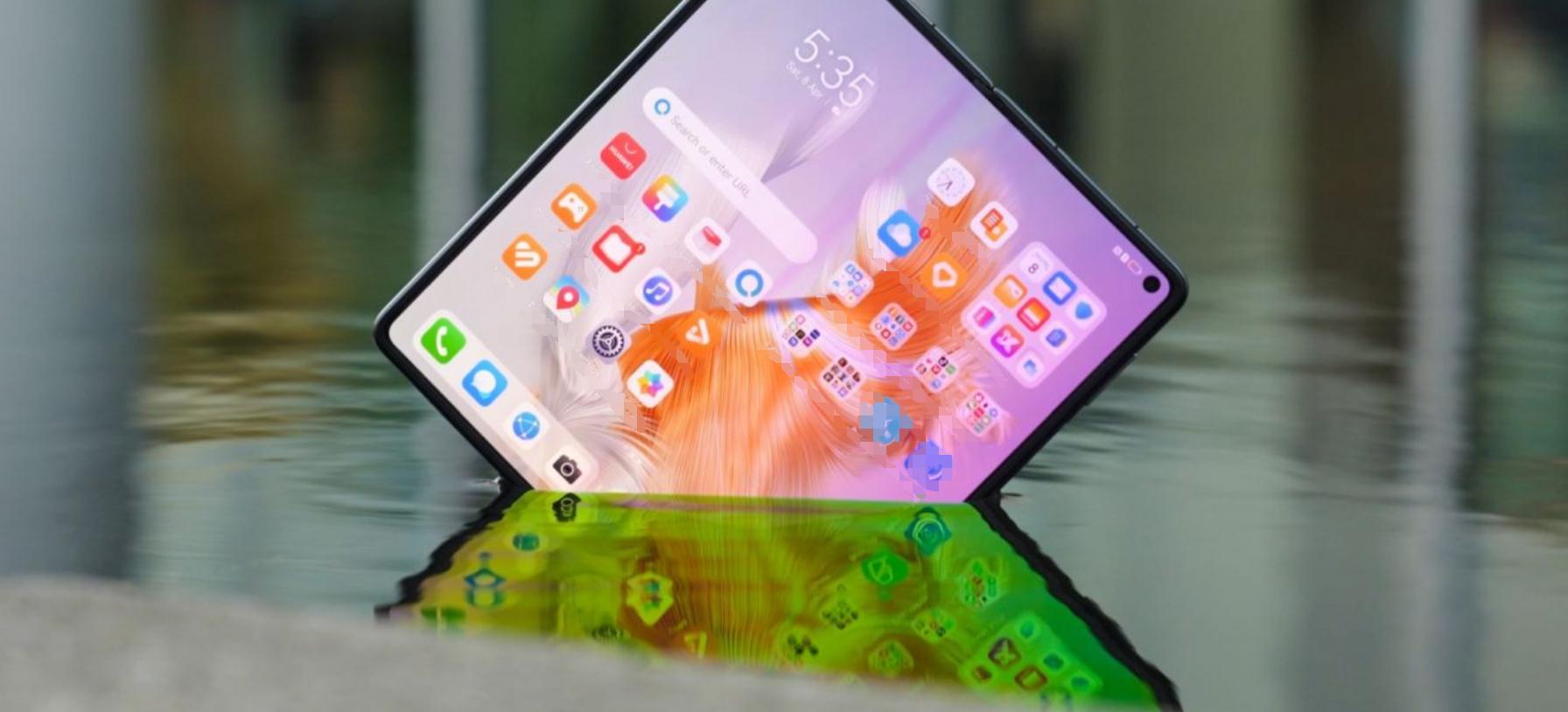 最新华为折叠手机matex3真实评测,华为折叠手机最新款matex3评测