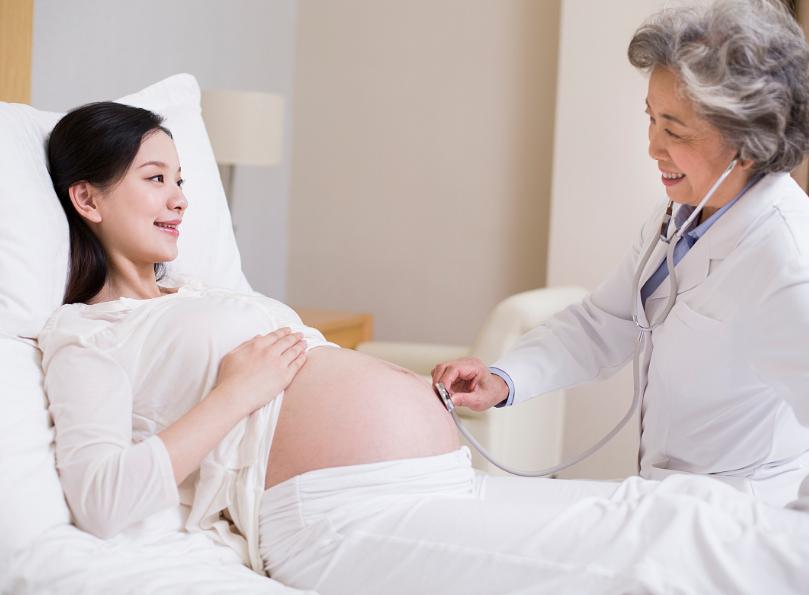 提醒准妈妈们：孕期出现4个异常，或说明胎儿出事了，需及时就医