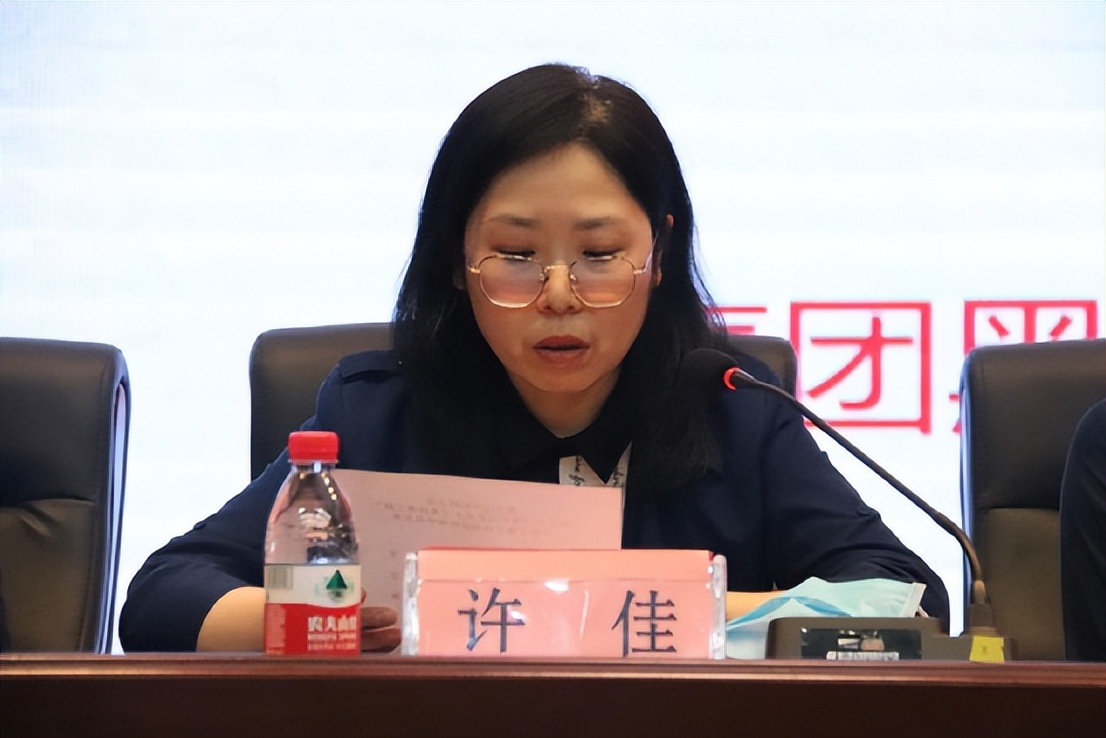 龙中医举办2021年度“青马工程”大学生骨干培训班结业仪式