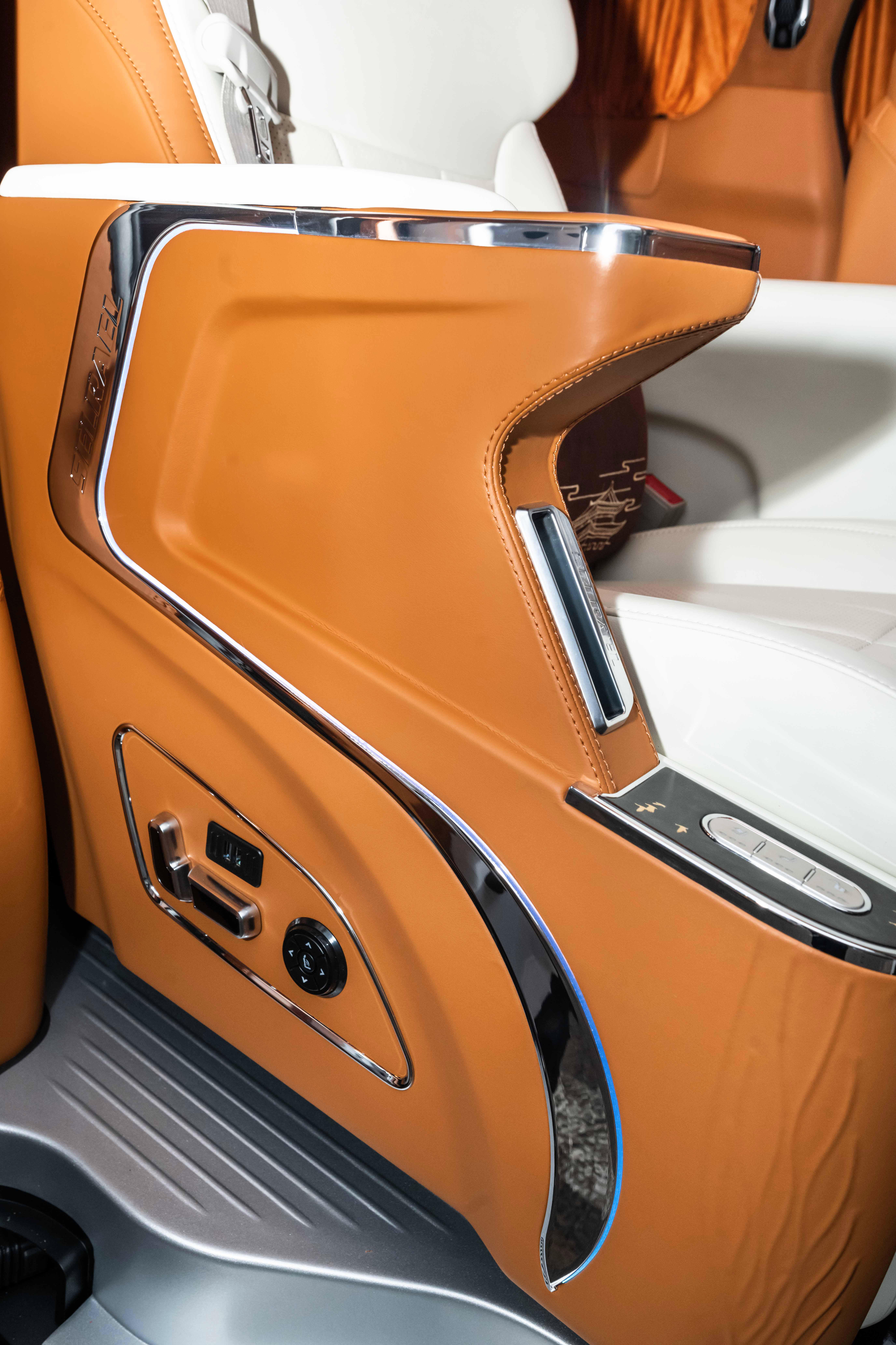 别克gl8改装大唐盛世,别克gl8大唐盛世帝王蓝