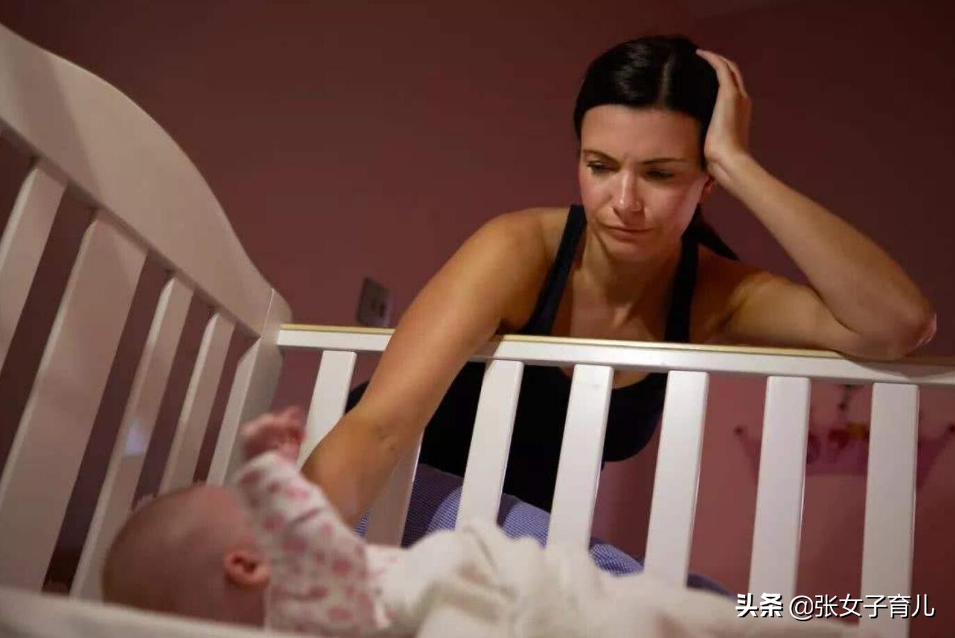 两个多月的宝宝闹腾的让人崩溃,两个月的宝宝不乖总闹腾