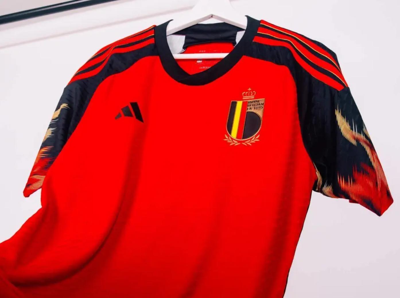 「世界杯球衣」馋哭中国球迷的细节（一）