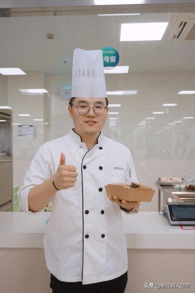 对话|浙江树人学院95后青年厨师何明杰：匠心育人，爱在舌尖