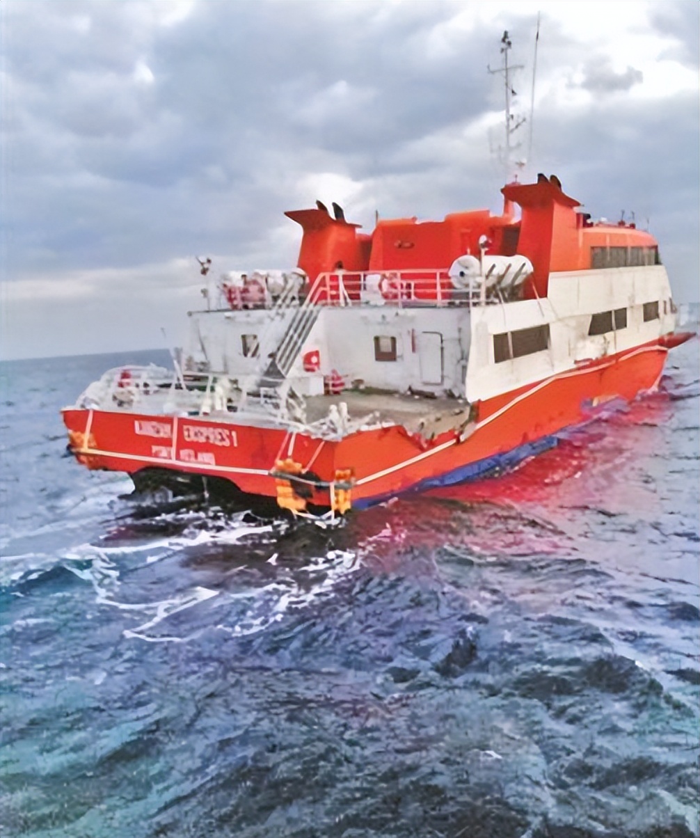 我国海域惊现神秘豪华游轮,诡异的长江游轮沉船事件