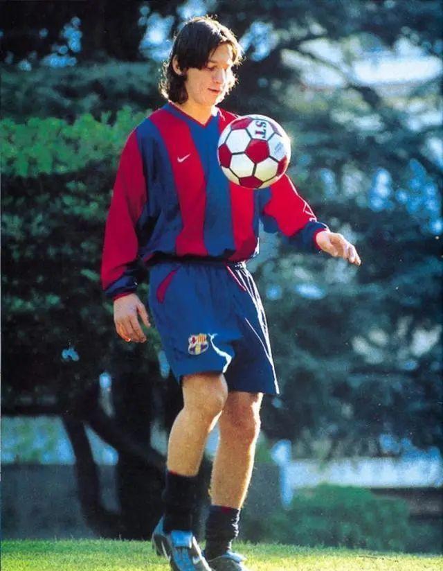 梅西从小矮子到巨人,从侏儒到世界球王催泪纪录片