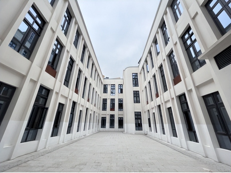 新校报到⑧|金海二幼国风分园：阳光国风筑梦星海~