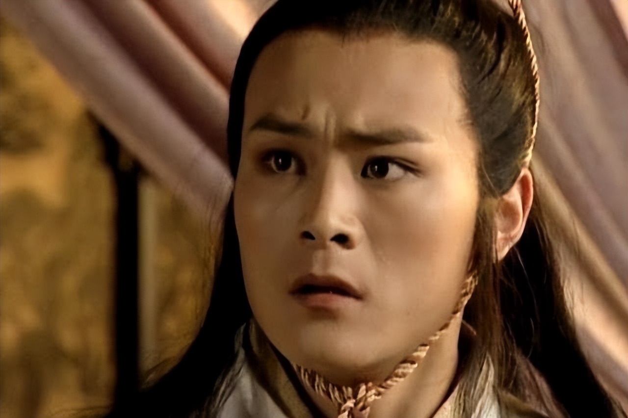 君子剑岳不群名场面,君子剑岳不群巍子