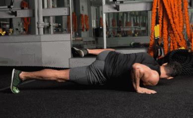 健身必备50个经典动作,锻炼全身的动作30分钟健身男士