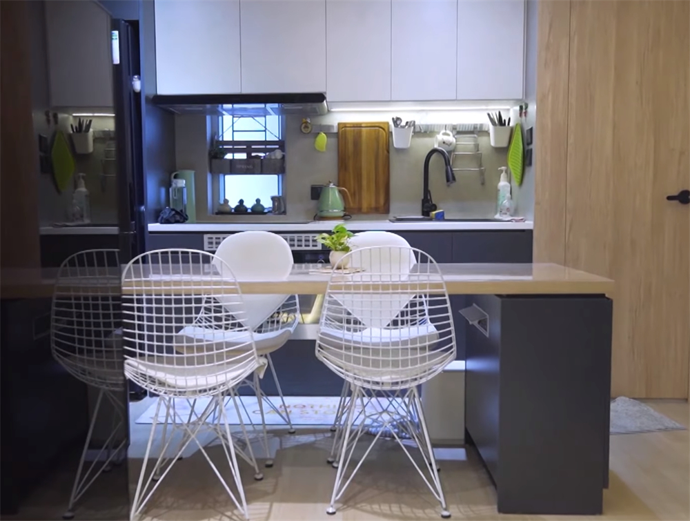 香港一家三口小户型,香港一家人蜗居小户型