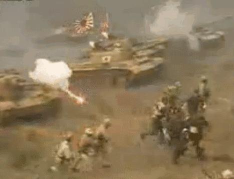 露裤衩引尼姑注意，猪脑导演画风独特！