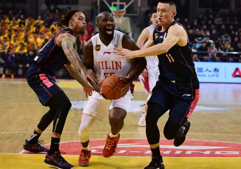 广厦琼斯加盟吉林,广厦王博首秀