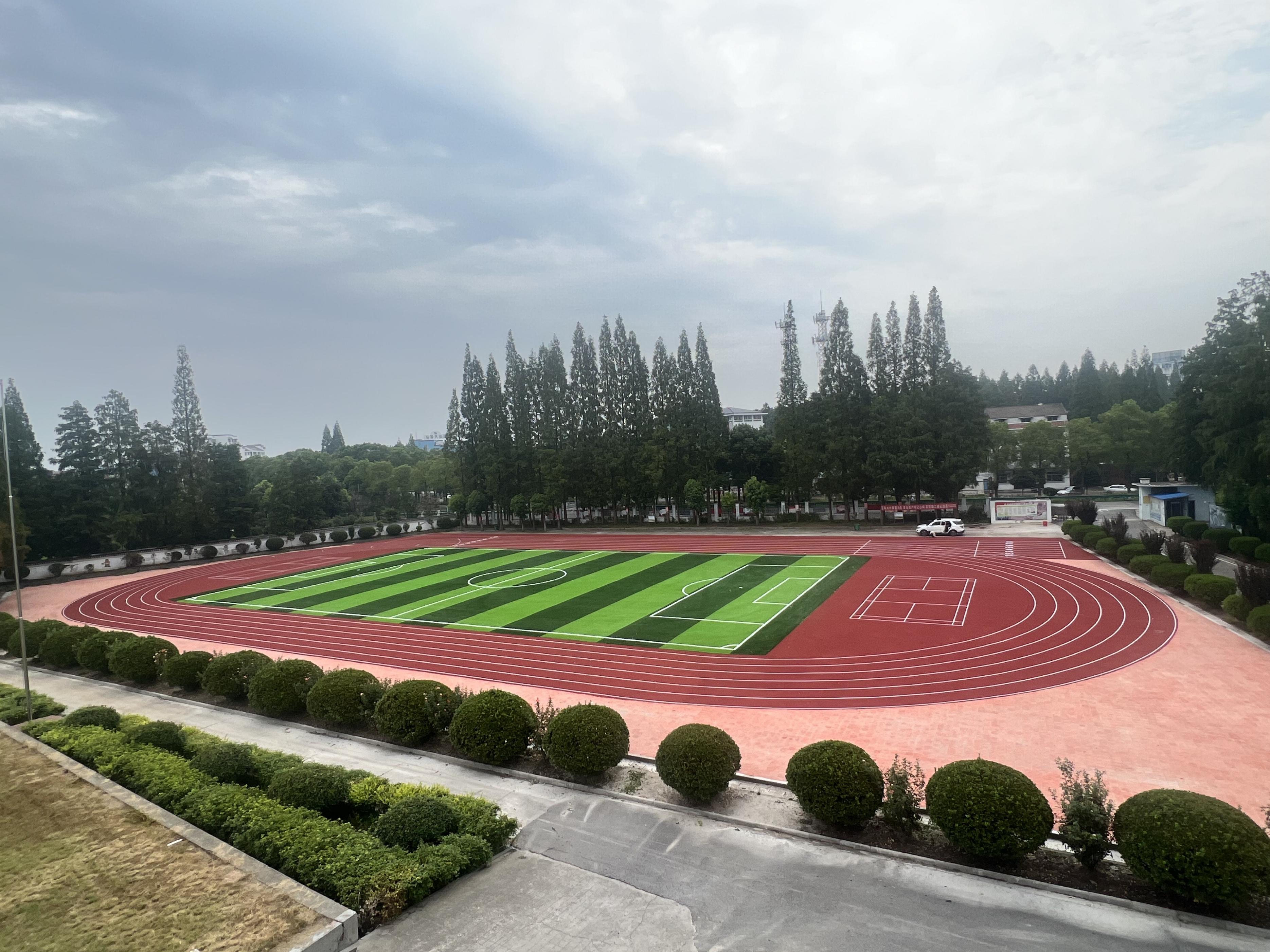 国标足球场尺寸,大型专业足球场尺寸