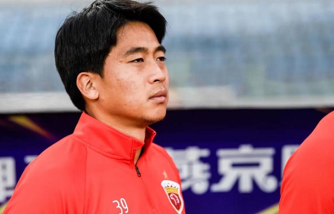 97鍥借冻鍥涘皬澶╅箙,97鍥借冻涓诲姏