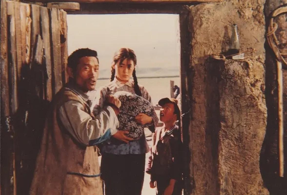 王渤海眼中的谢晋：谢导热情、谦和、豪放的性格成为我永久的追忆